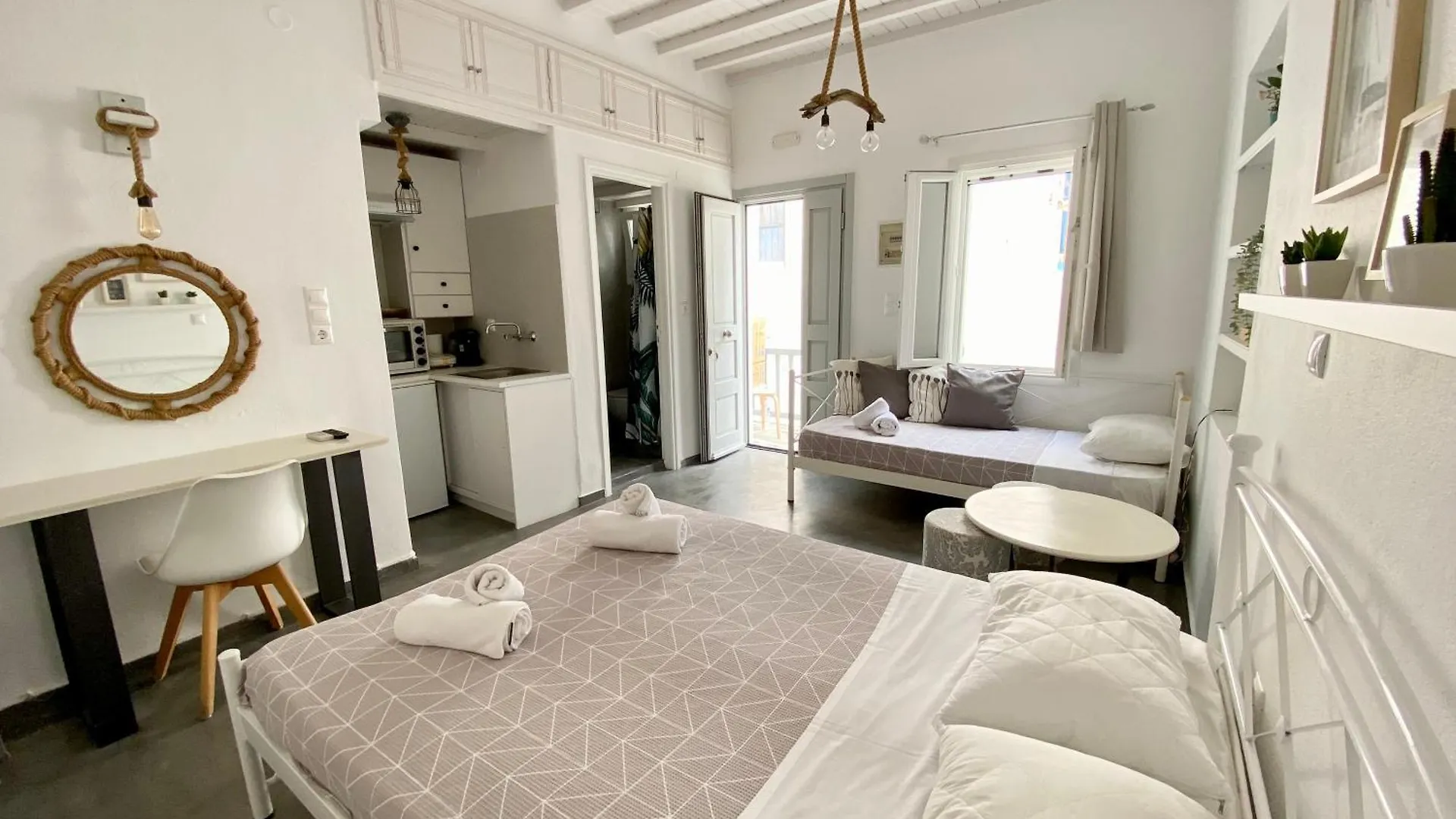Elenita'S Mykonos Town Flat Apartment